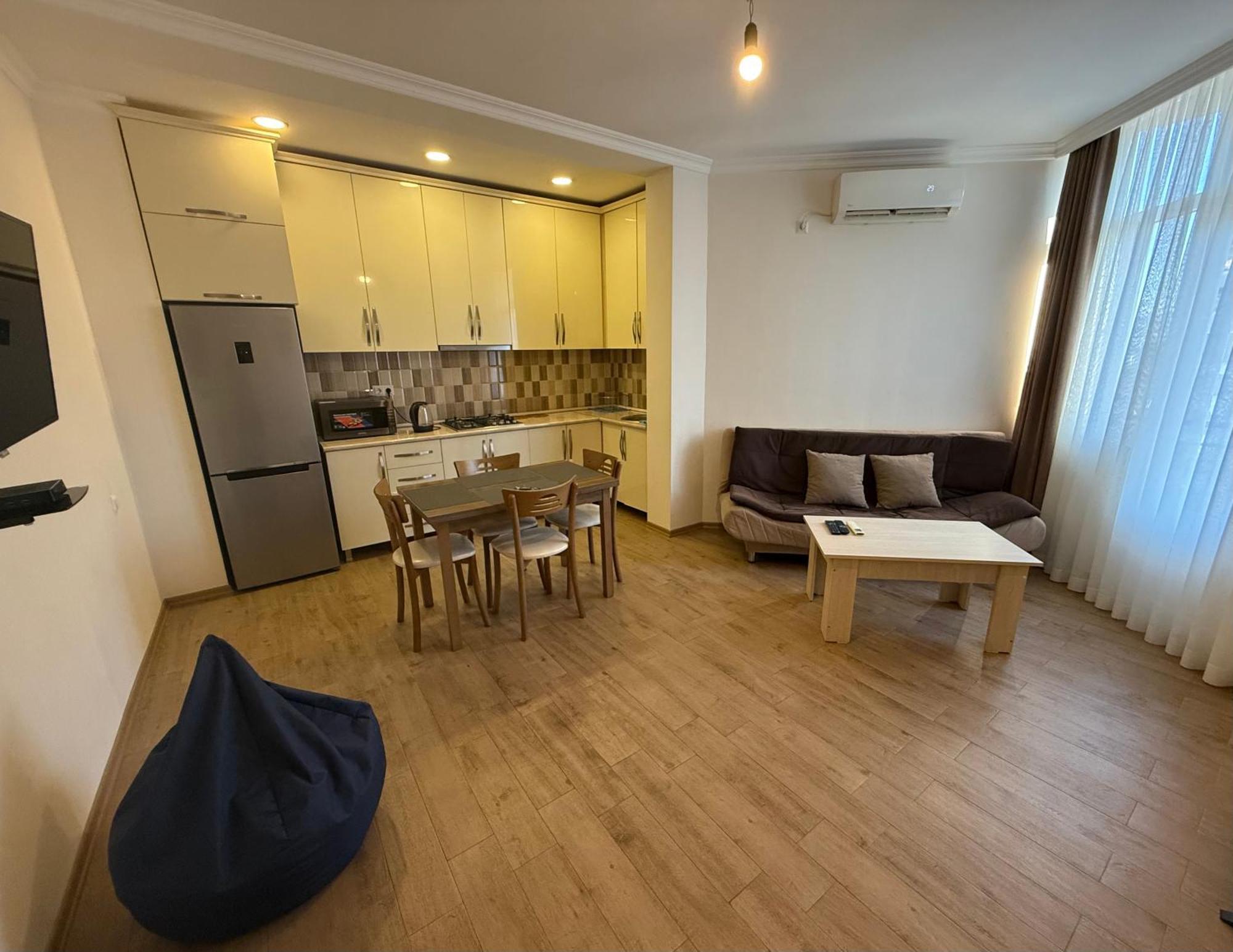 Apartment On Melikishvili 51 Batumi Bagian luar foto
