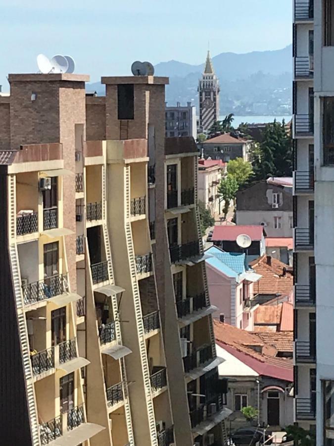 Apartment On Melikishvili 51 Batumi Bagian luar foto